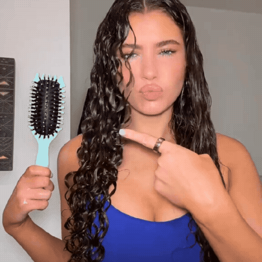 Showy™ Curl Defining Brush